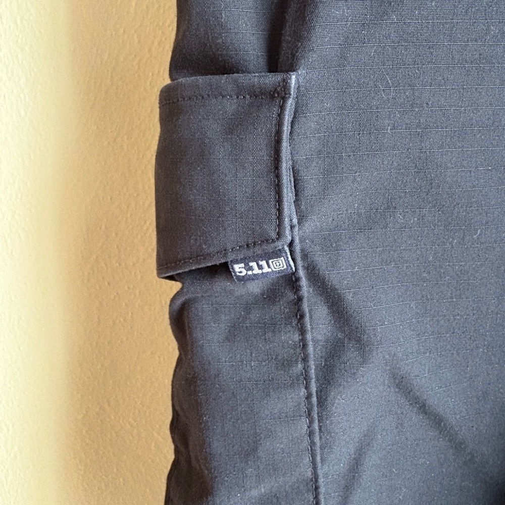 Men's Tactical Pants - Picture 2 of 4